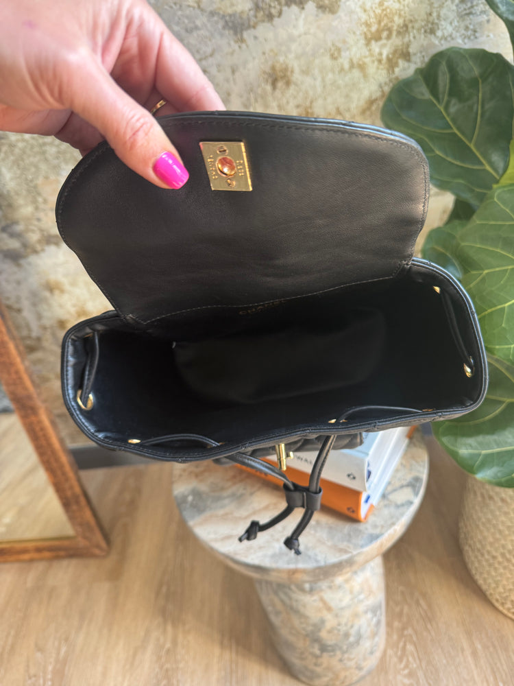 Chanel | Black Large Quilted Leather Vintage Duma Backpack
