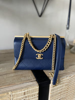 CHANEL | LUXE BAG NAVY & GOLD