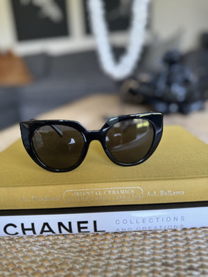 Prada | Sunglasses| Black and White