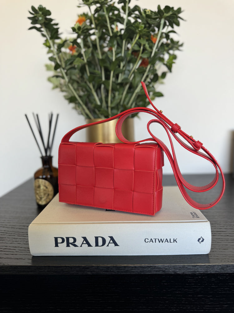 BOTTEGA VENETA | Red Nappa Leather Weave Bag