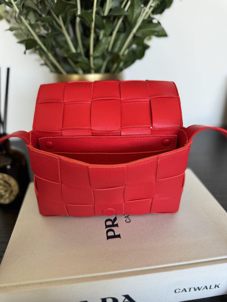 BOTTEGA VENETA | Red Nappa Leather Weave Bag