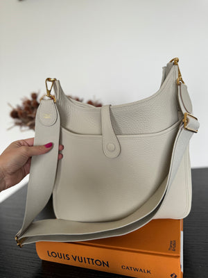 HERMES| Evelyne Bag| Cream