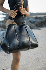 Huntress Tote 2.0